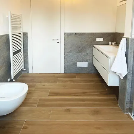 Апартаменты Eva Бавено